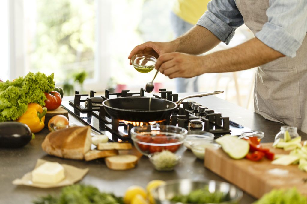 Tips From The Pros: How To Stay Cool In The Kitchen