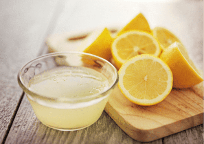 How to Clean a Microwave With Lemon Juice